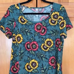 Medium Lularoe T shirt